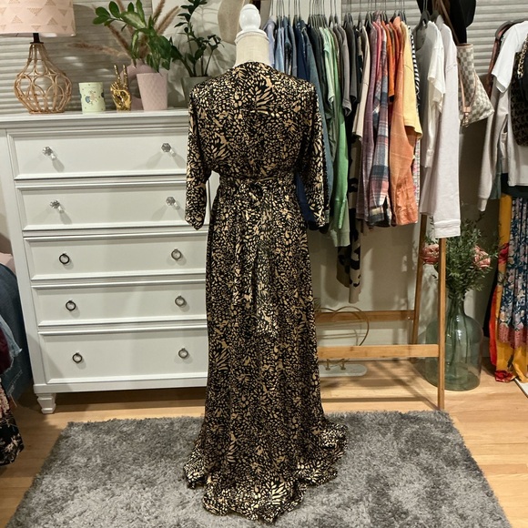 Baltic Born | Morlana Maxi Dress Black Tan Animal Print Slit Cut Out size L NWT - Picture 9 of 16